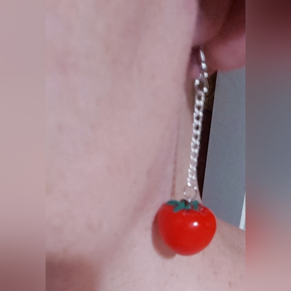 TomatEARS Tomato Women's Earrings Handmade Jewelry Dangling Food NEW - Picture 2 of 10